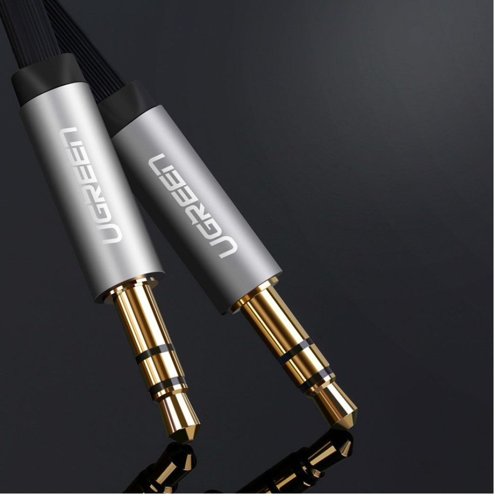 Аудио кабел UGREEN AV119/10597 - 3.5mm Jack - ъглов, 1 метър Аудио кабел UGREEN AV119/10597 - 3.5mm Jack - ъглов, 1 метър