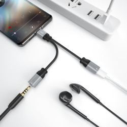 Преходник XO - NB-R160B от Type-C към USB-C + 3.5mm Преходник XO - NB-R160B от Type-C към USB-C + 3.5mm