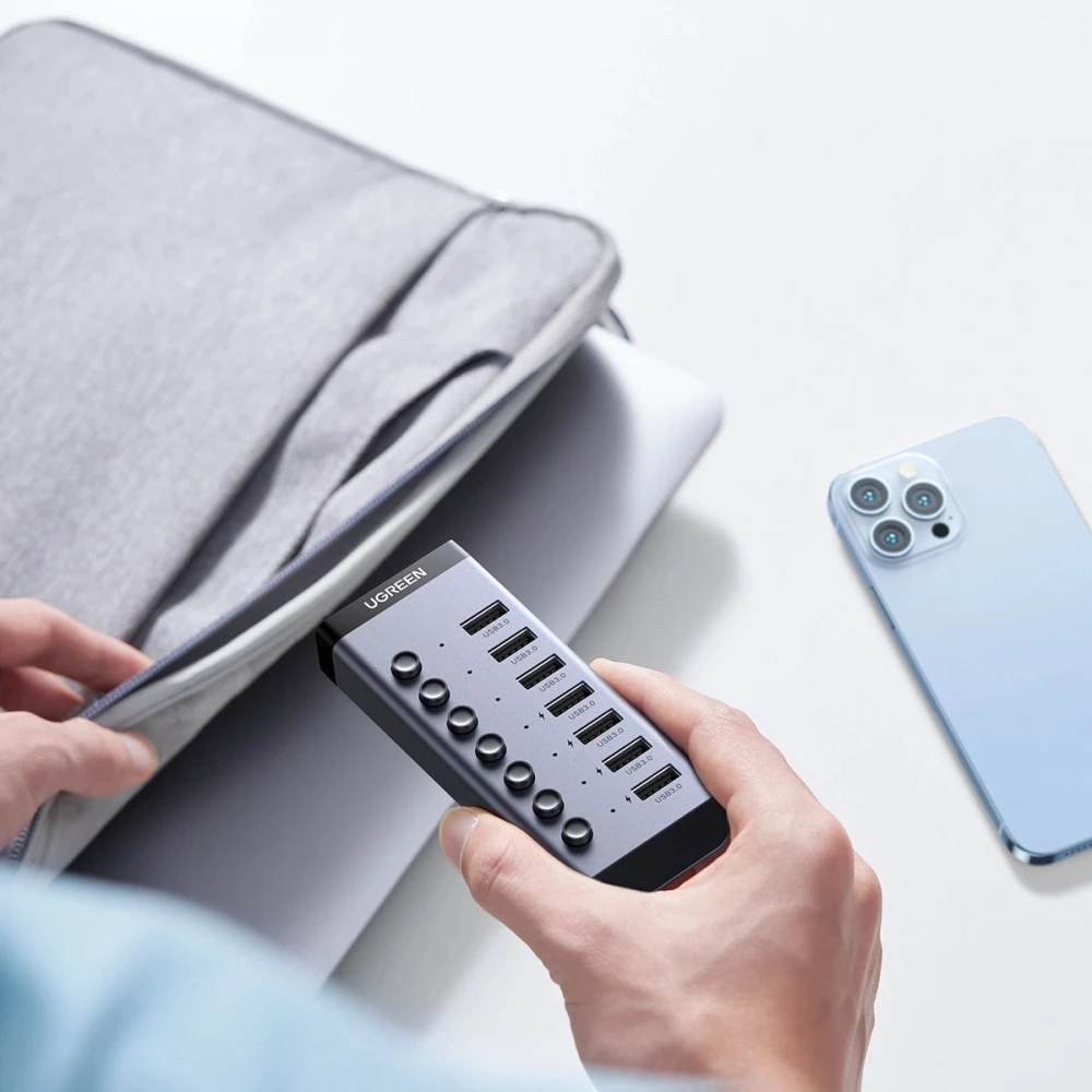 Хъб UGREEN CM481/90307 7в1 от AC към 7xUSB-A