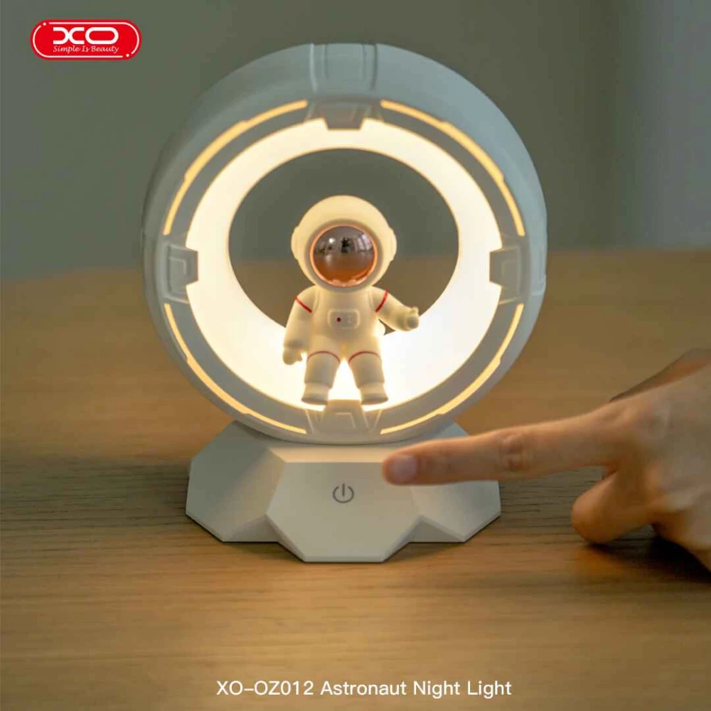        Нощна лампа Астронавт XO Astronaut Spaceman Tri-color - OZ12