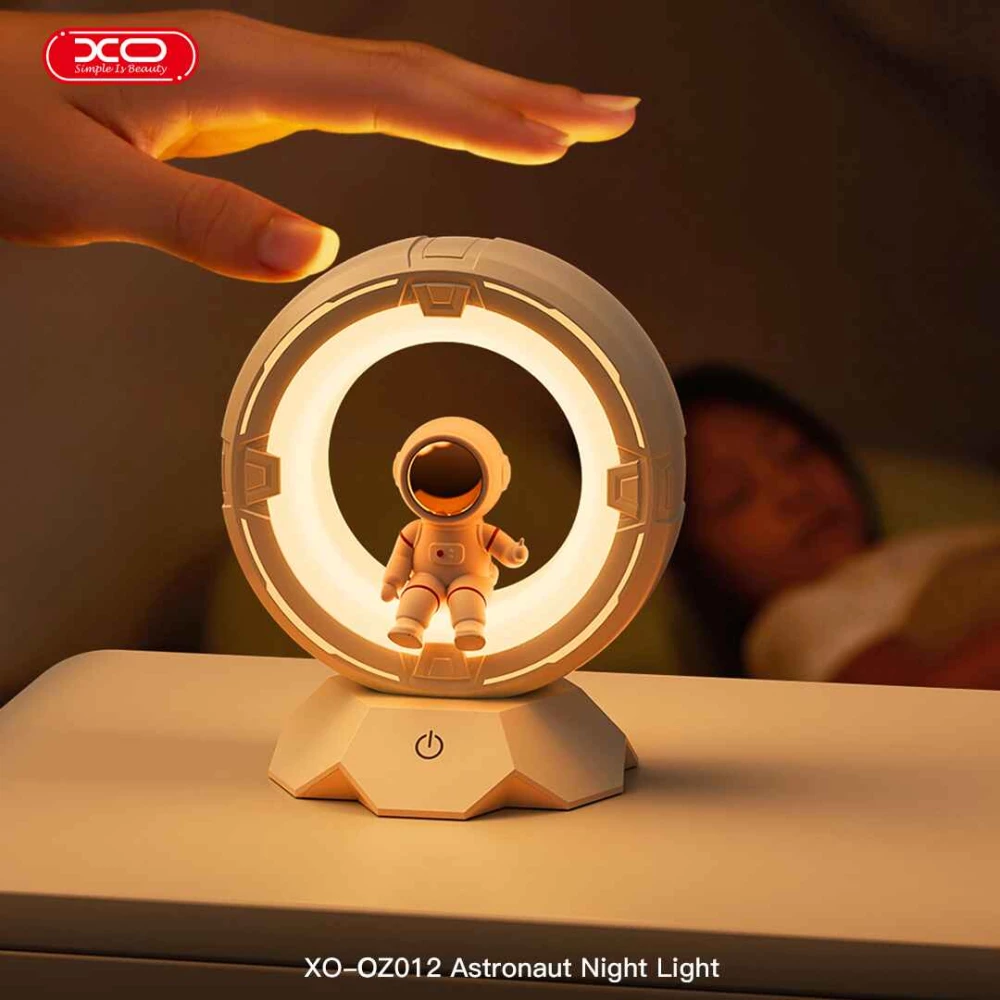        Нощна лампа Астронавт XO Astronaut Spaceman Tri-color - OZ12